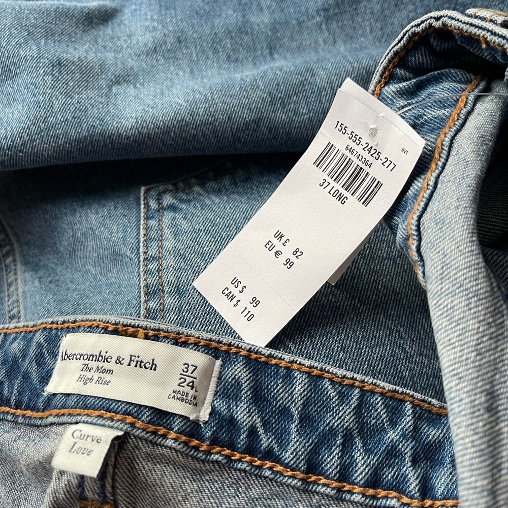 Abercrombie jeans -never worn